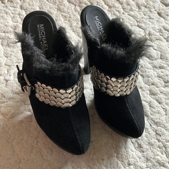 Michael Kors black suede faux fur lined clogs with metal detail size 7 - Picture 2 of 4